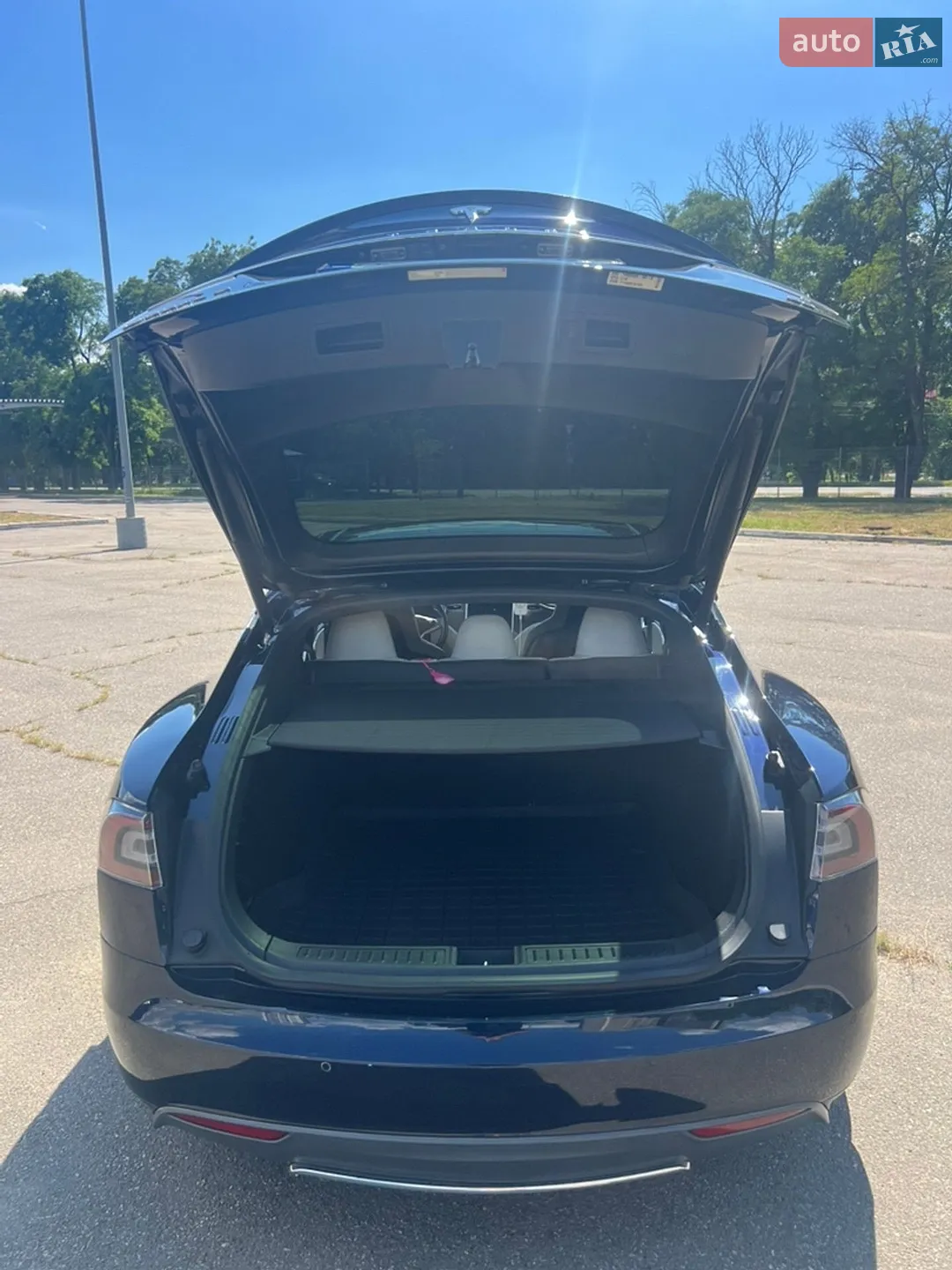 2015 Tesla Model S - мініатюра 14