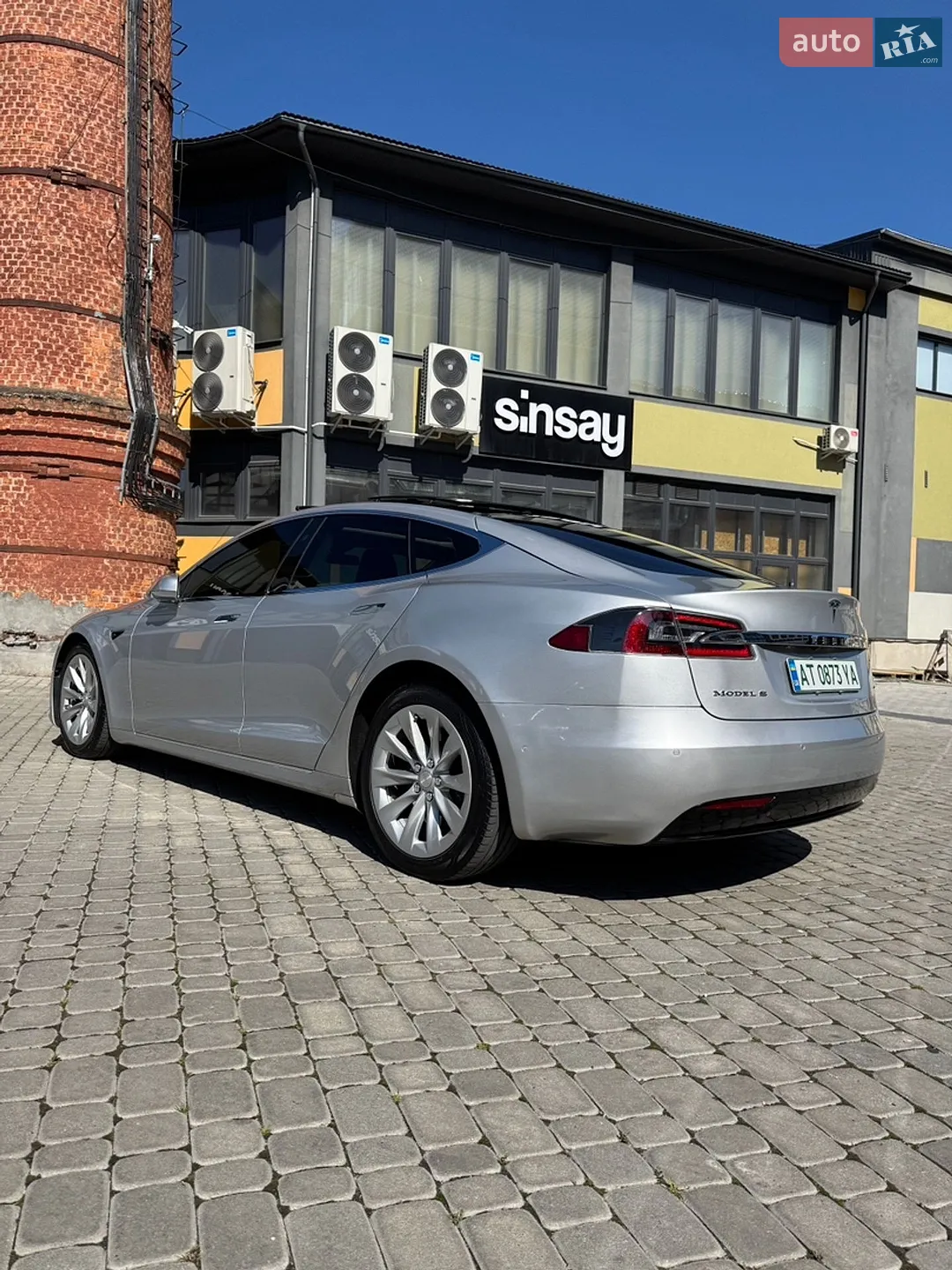 2016 Tesla Model S - мініатюра 8