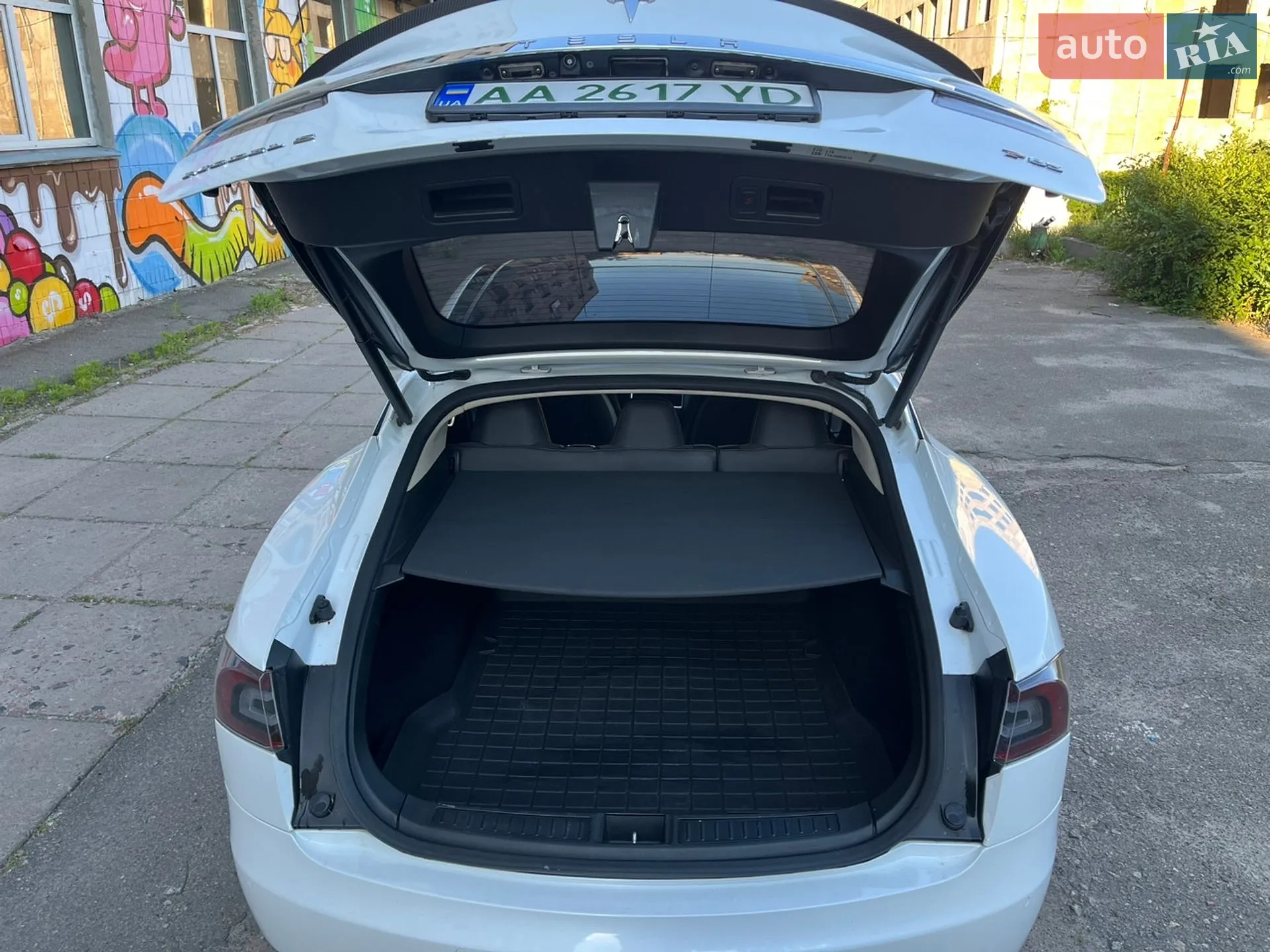 2014 Tesla Model S - мініатюра 14