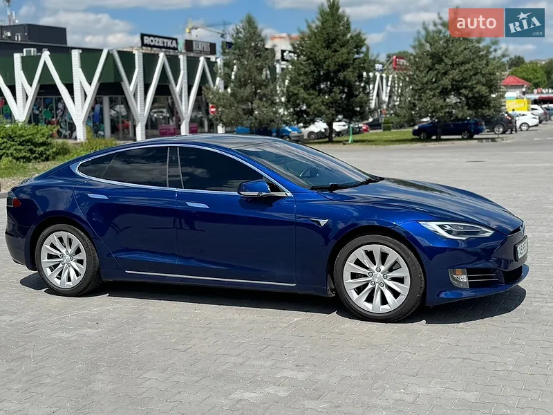 Tesla Model S 2018 VIN 5YJSA1E2XJF285301 фото оголошення 8 з 61