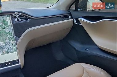 Ліфтбек Tesla Model S 2016 в Черкасах фото 26 Ліфтбек Tesla Model S 2016 в Черкасах