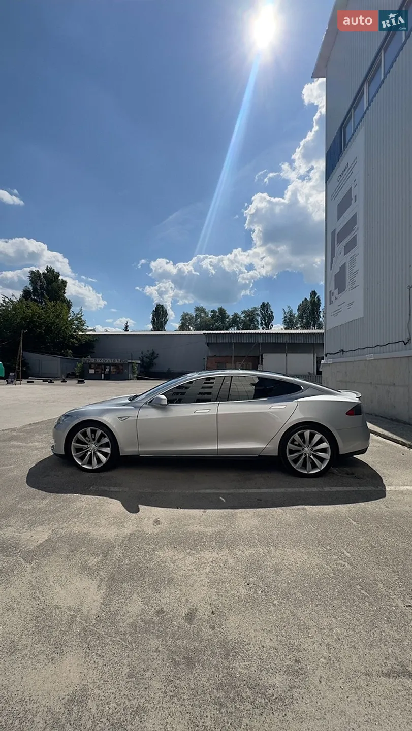 2013 Tesla Model S - мініатюра 3
