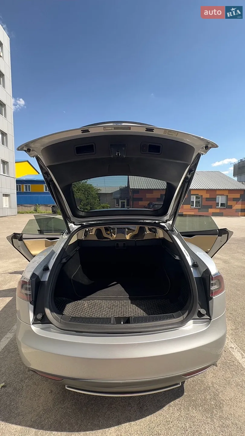 2013 Tesla Model S - мініатюра 10