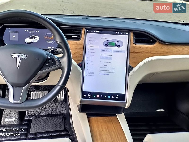 Лифтбек Tesla Model S 2019 в Днепре