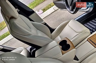 Лифтбек Tesla Model S 2019 в Днепре