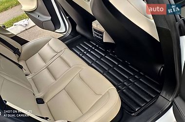 Лифтбек Tesla Model S 2019 в Днепре