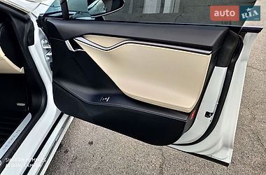 Лифтбек Tesla Model S 2019 в Днепре