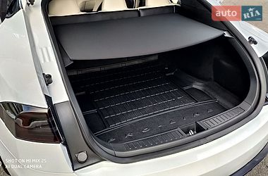Лифтбек Tesla Model S 2019 в Днепре