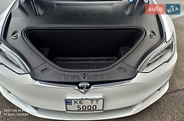 Лифтбек Tesla Model S 2019 в Днепре