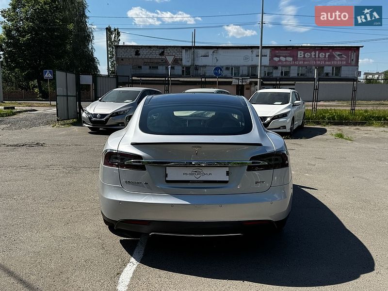 Ліфтбек Tesla Model S 2013 в Луцьку