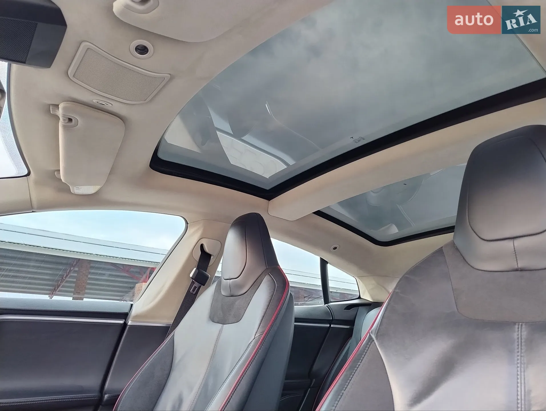 2014 Tesla Model S - мініатюра 12