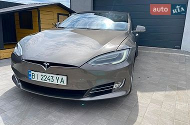 Лифтбек Tesla Model S 2016 в Полтаве