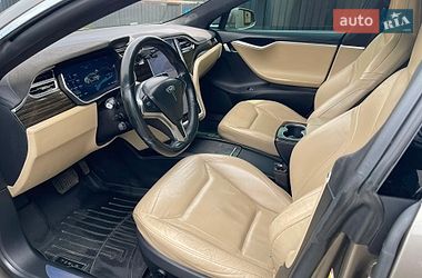 Лифтбек Tesla Model S 2016 в Полтаве
