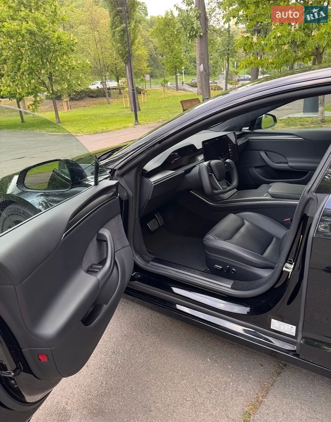 2022 Tesla Model S - мініатюра 13