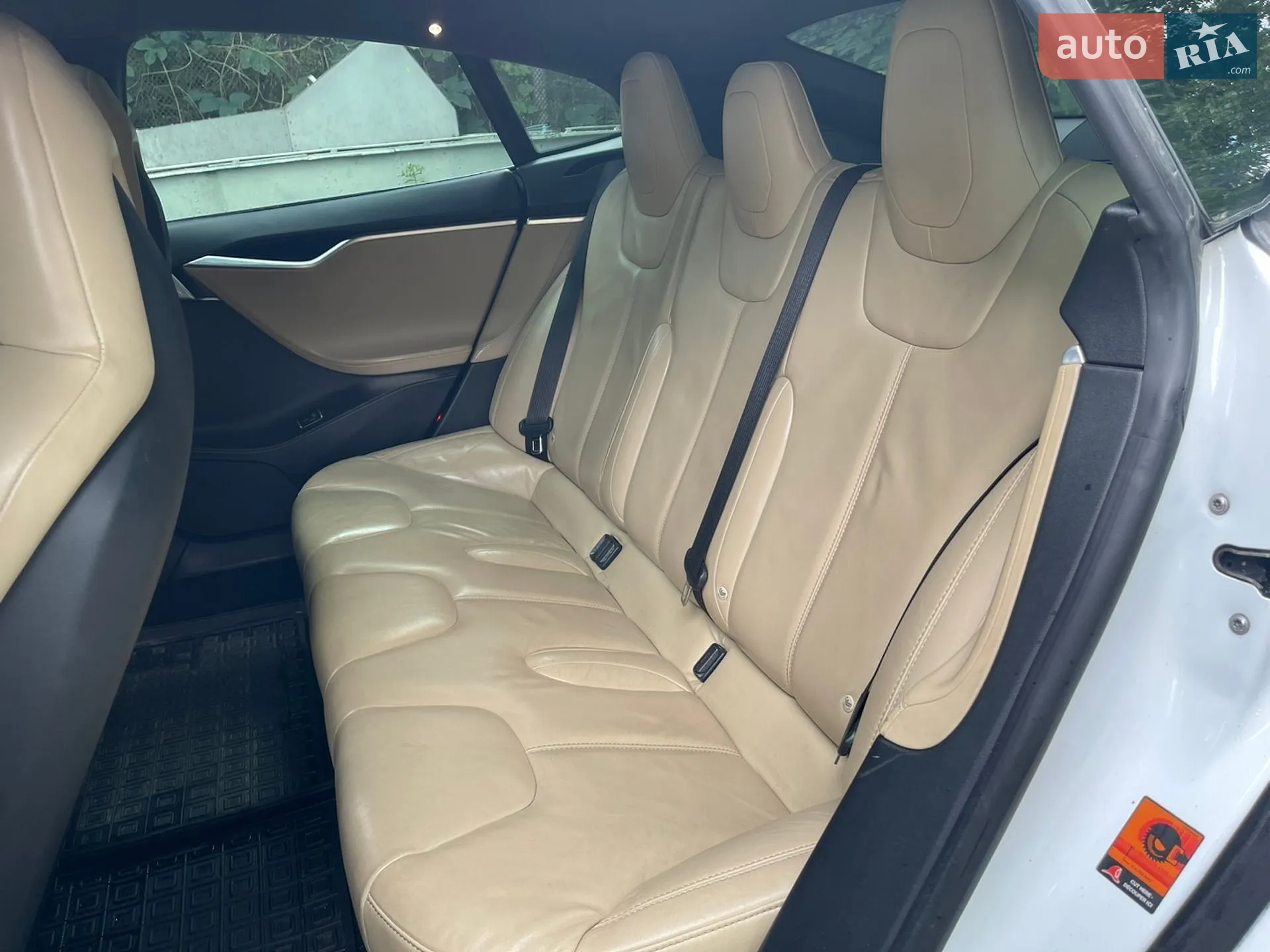 2016 Tesla Model S - мініатюра 9