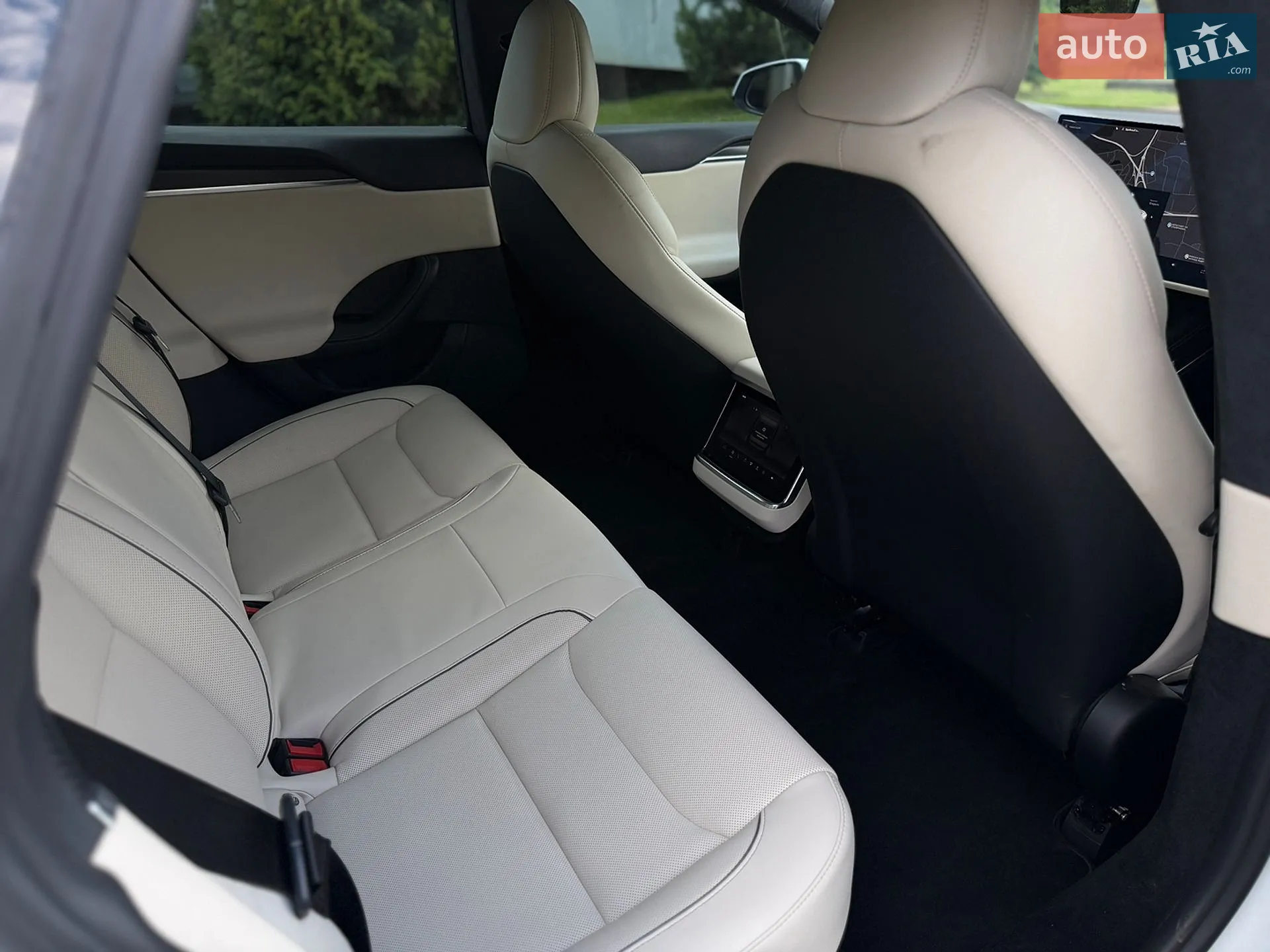 2021 Tesla Model S - мініатюра 28