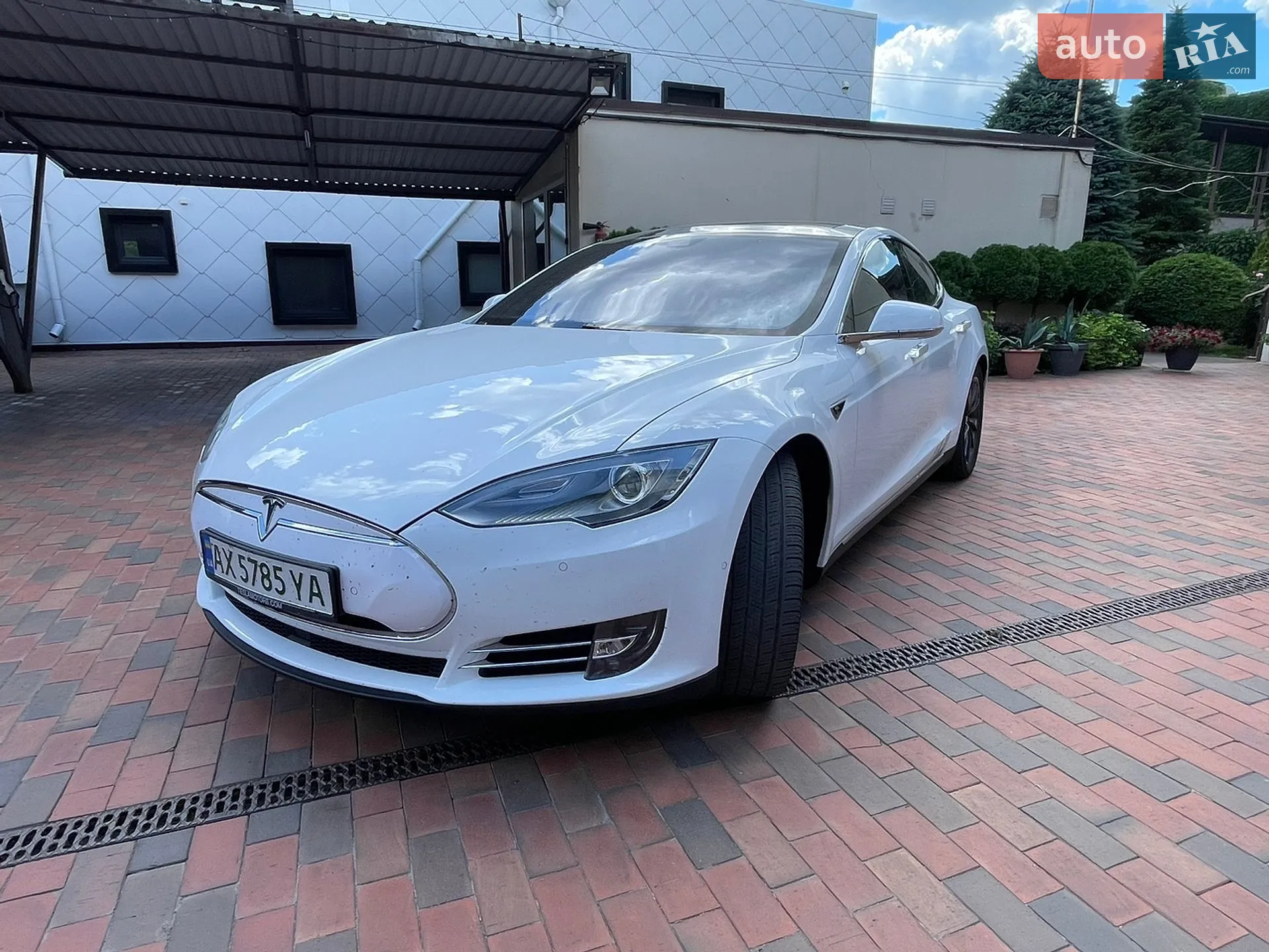 2016 Tesla Model S - фото 1
