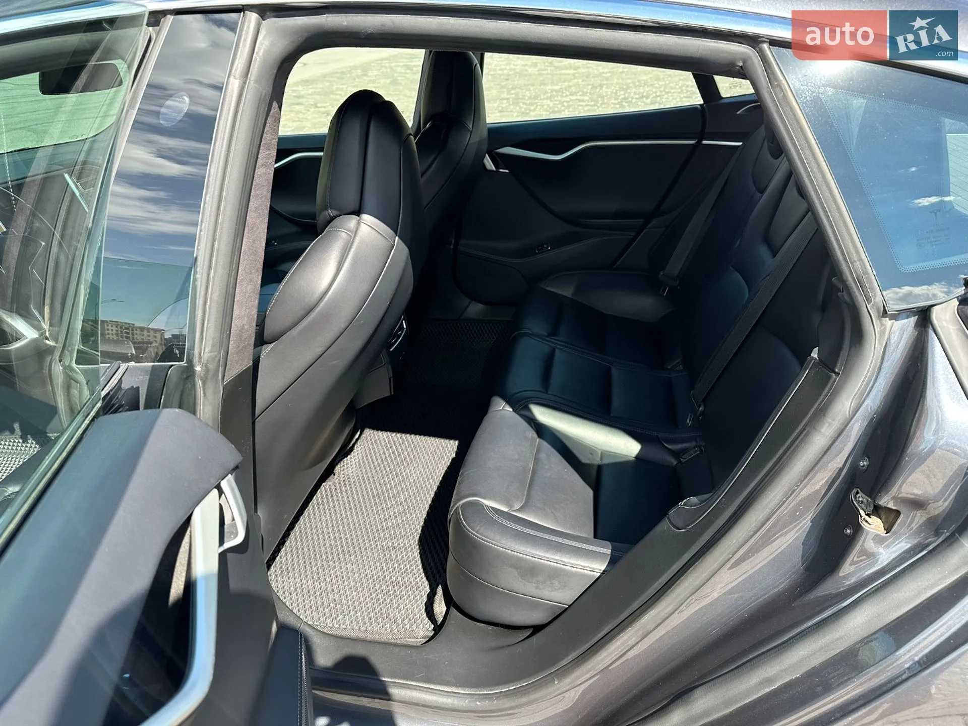 2018 Tesla Model S - мініатюра 10