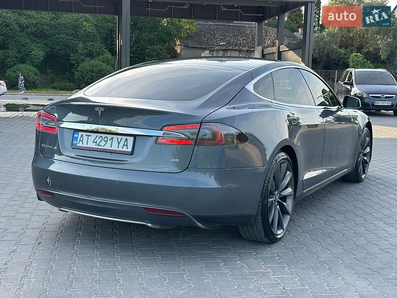 Ліфтбек Tesla Model S 2014 в Тернополі фото 19 Ліфтбек Tesla Model S 2014 в Тернополі
