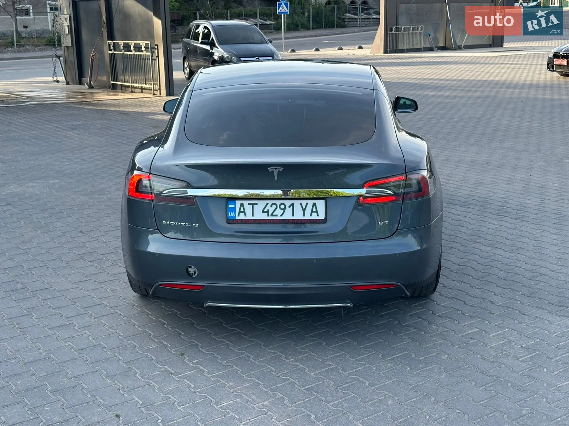 2014 Tesla Model S - мініатюра 23