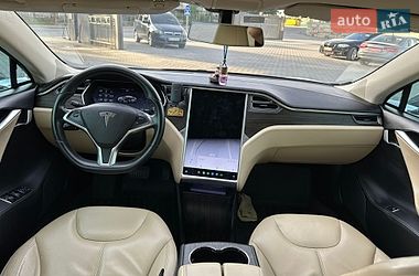 Ліфтбек Tesla Model S 2014 в Тернополі фото 33 Ліфтбек Tesla Model S 2014 в Тернополі