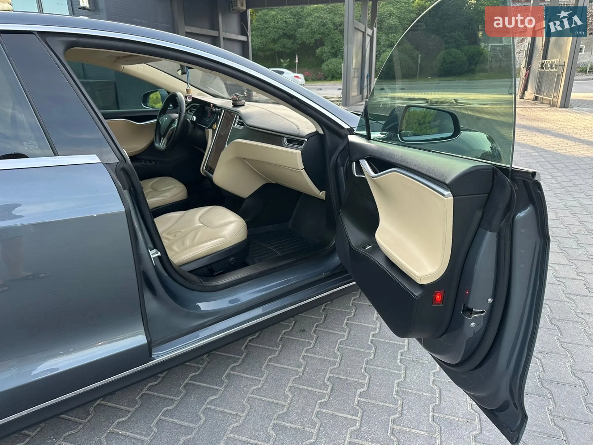 2014 Tesla Model S - мініатюра 45