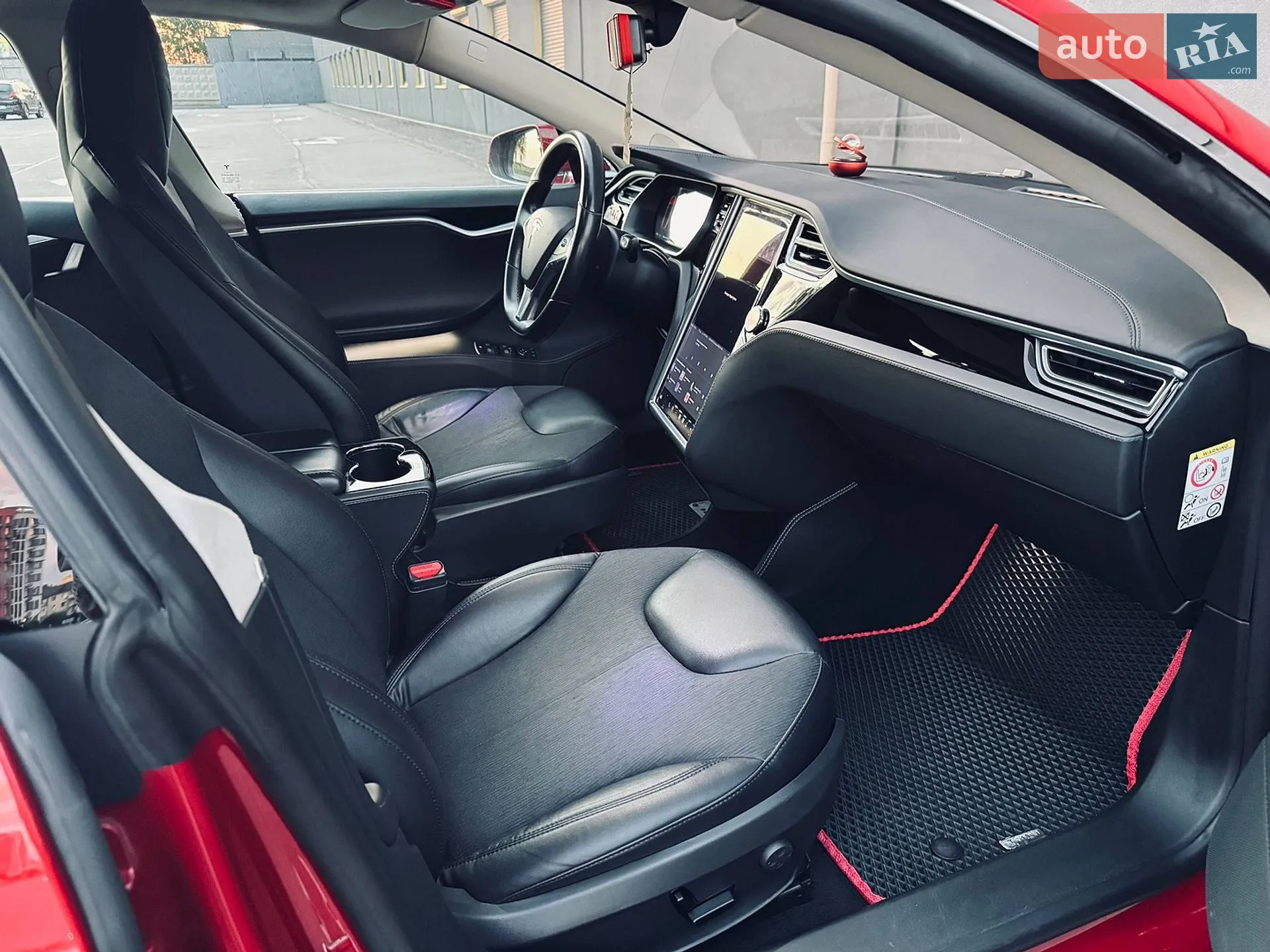 2014 Tesla Model S - мініатюра 26