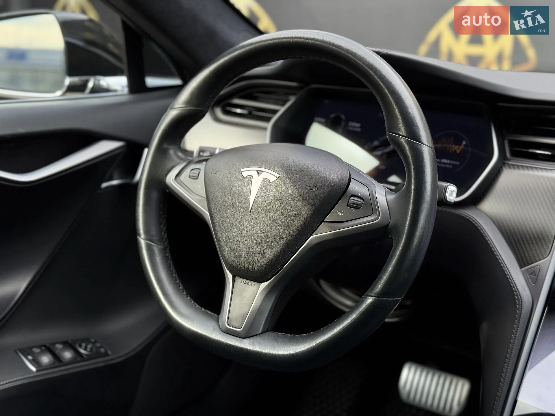 Tesla Model S 2019 VIN 5YJSA1E28KF305174 фото оголошення 14 з 29
