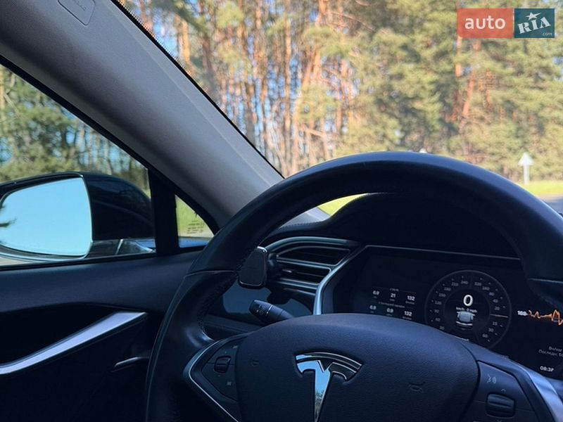 Лифтбек Tesla Model S 2014 в Харькове