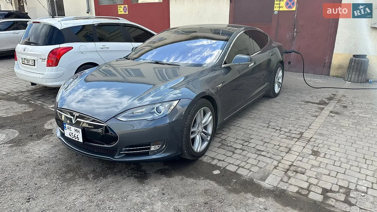 2013 Tesla Model S - мініатюра 5