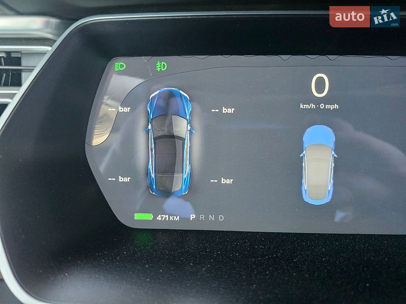Лифтбек Tesla Model S 2017 в Киеве