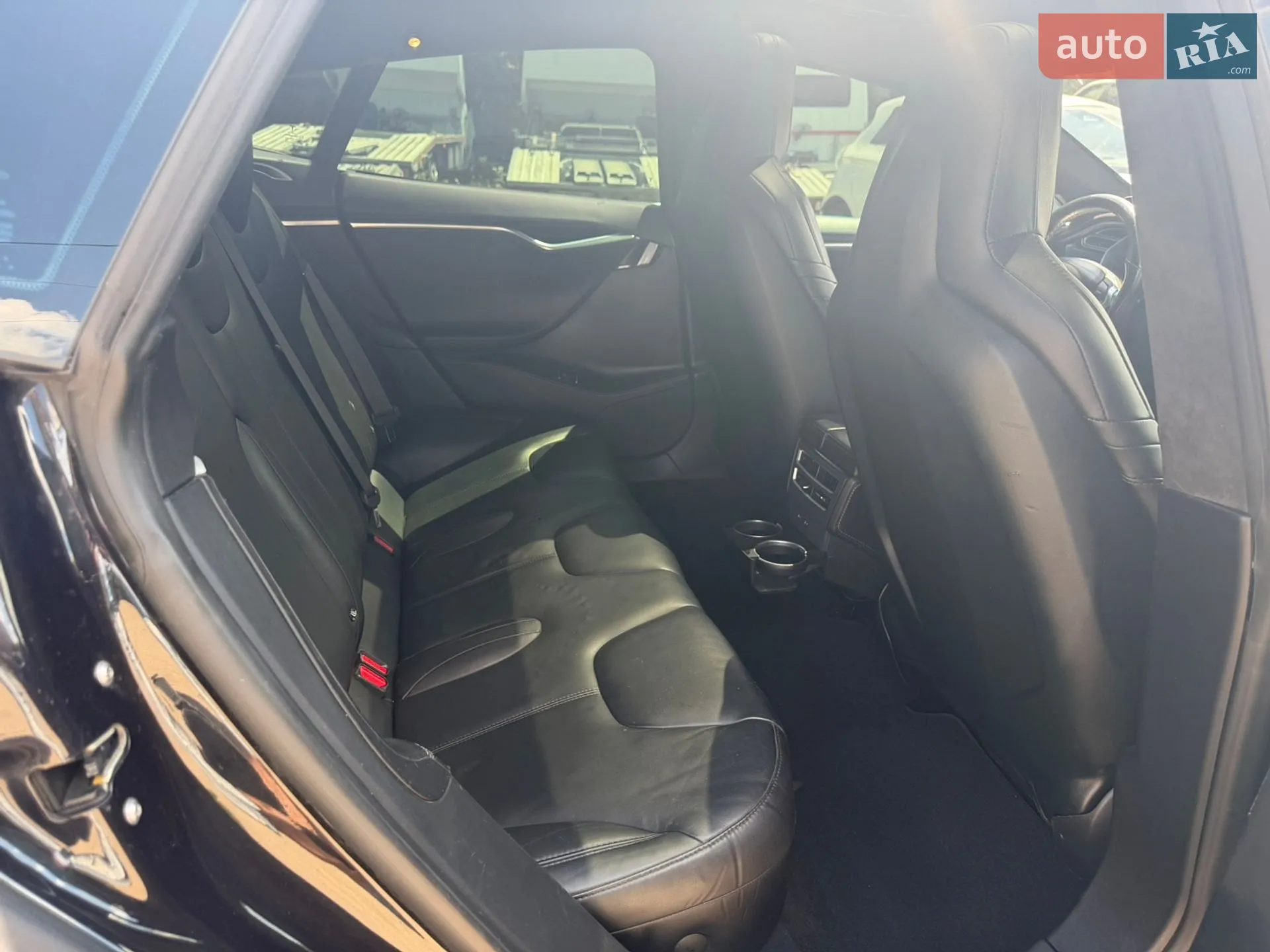 2016 Tesla Model S - мініатюра 4