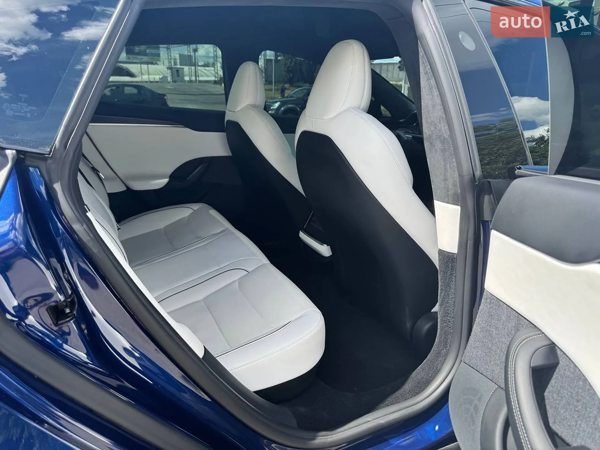 2022 Tesla Model S - мініатюра 23