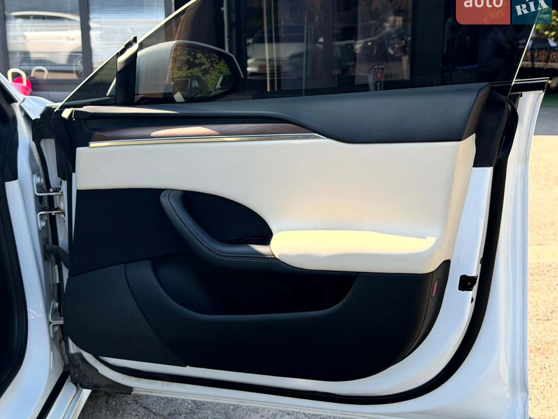 2022 Tesla Model S - мініатюра 13