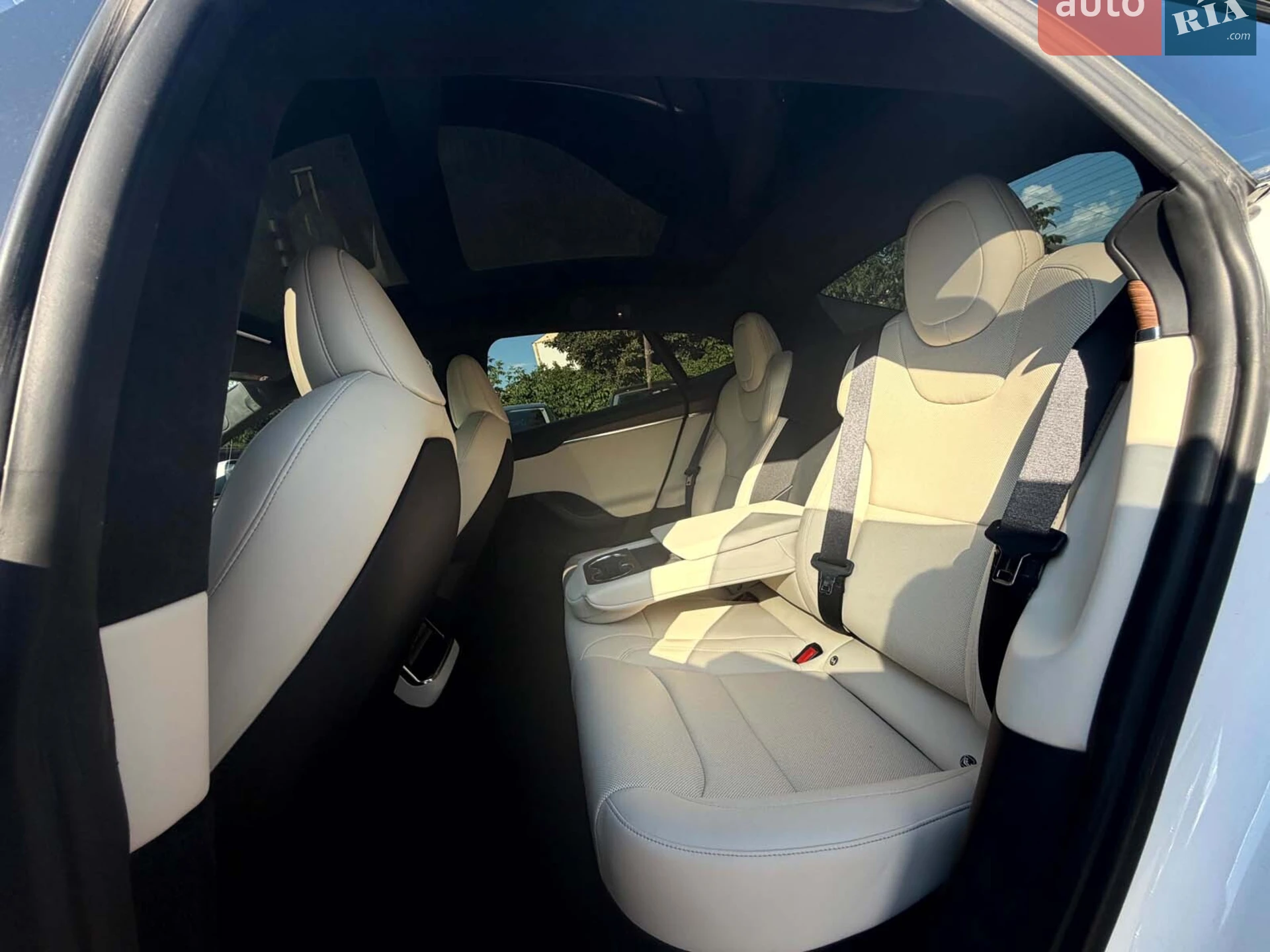 2022 Tesla Model S - мініатюра 19