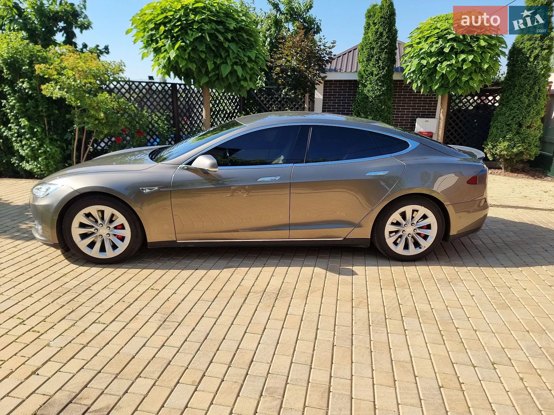 2015 Tesla Model S - мініатюра 8