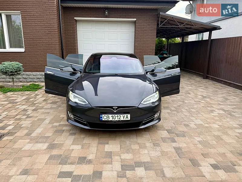 Tesla Model S 2018 VIN 5YJSA1E20JF297702 фото оголошення 29 з 115