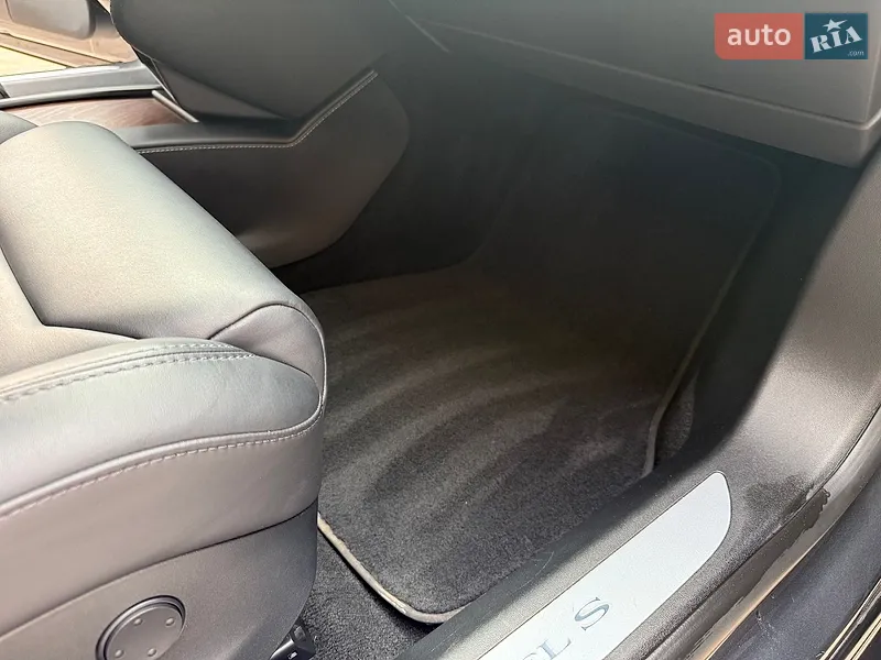 Tesla Model S 2018 VIN 5YJSA1E20JF297702 фото оголошення 89 з 115