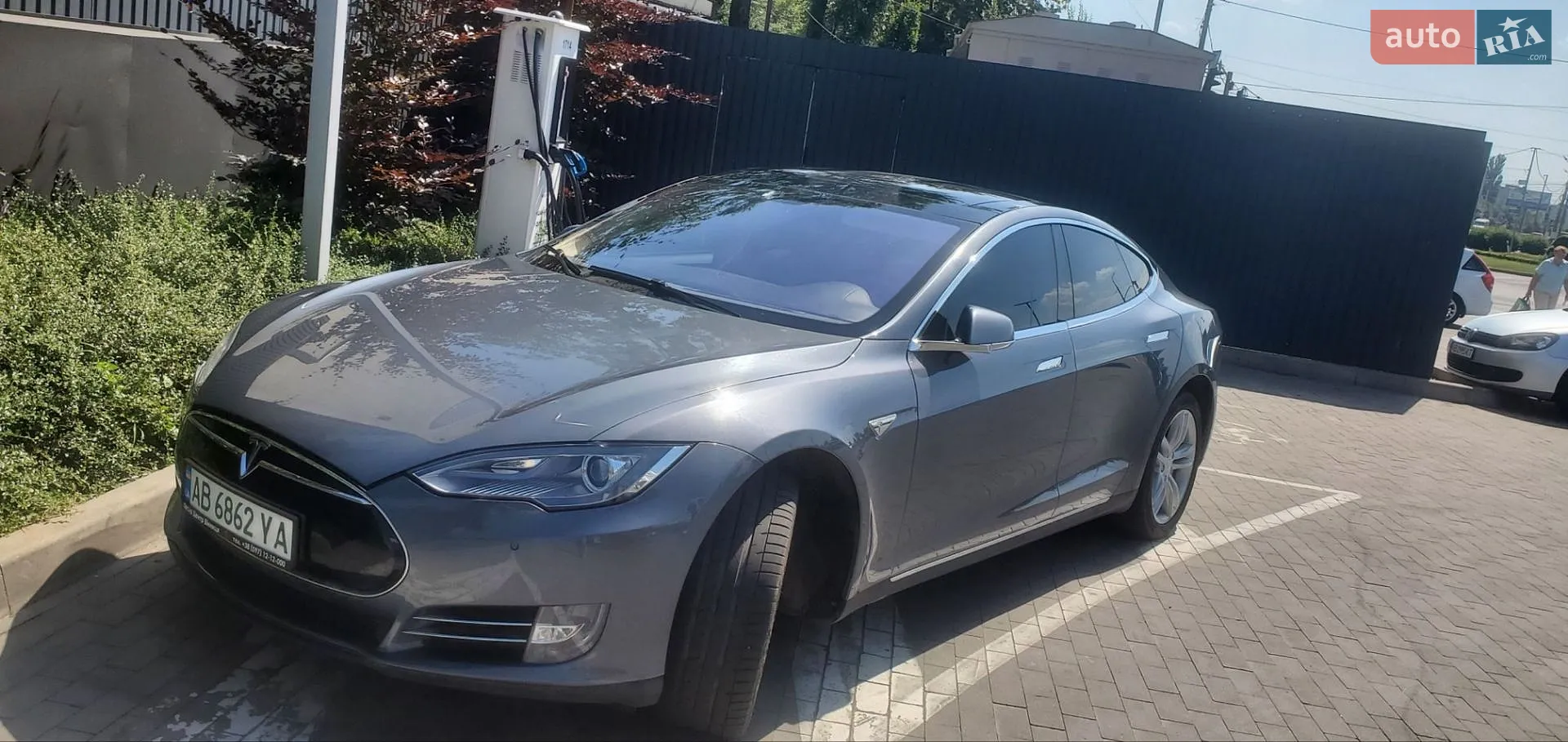 2014 Tesla Model S - мініатюра 39