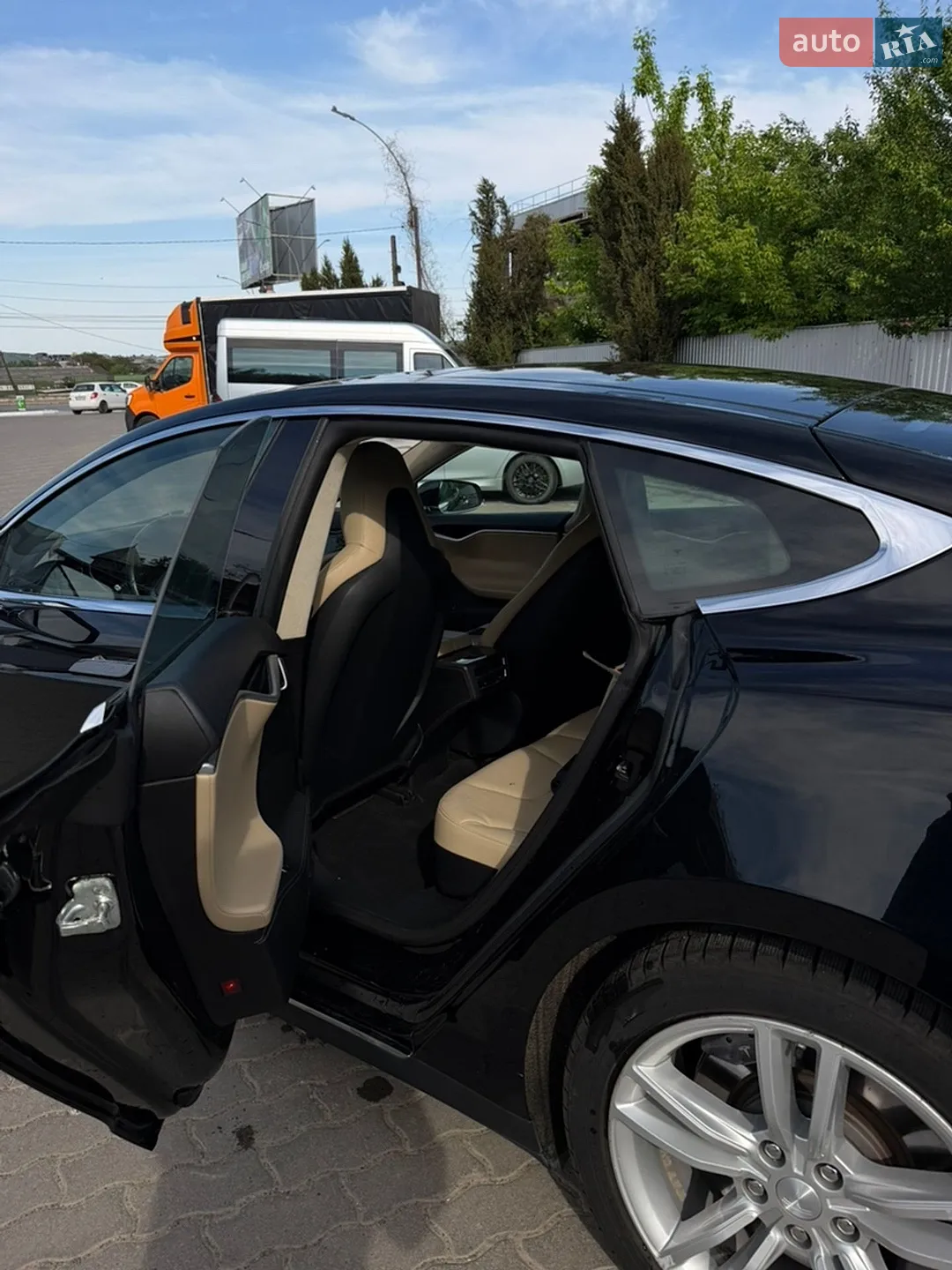 2015 Tesla Model S - мініатюра 11