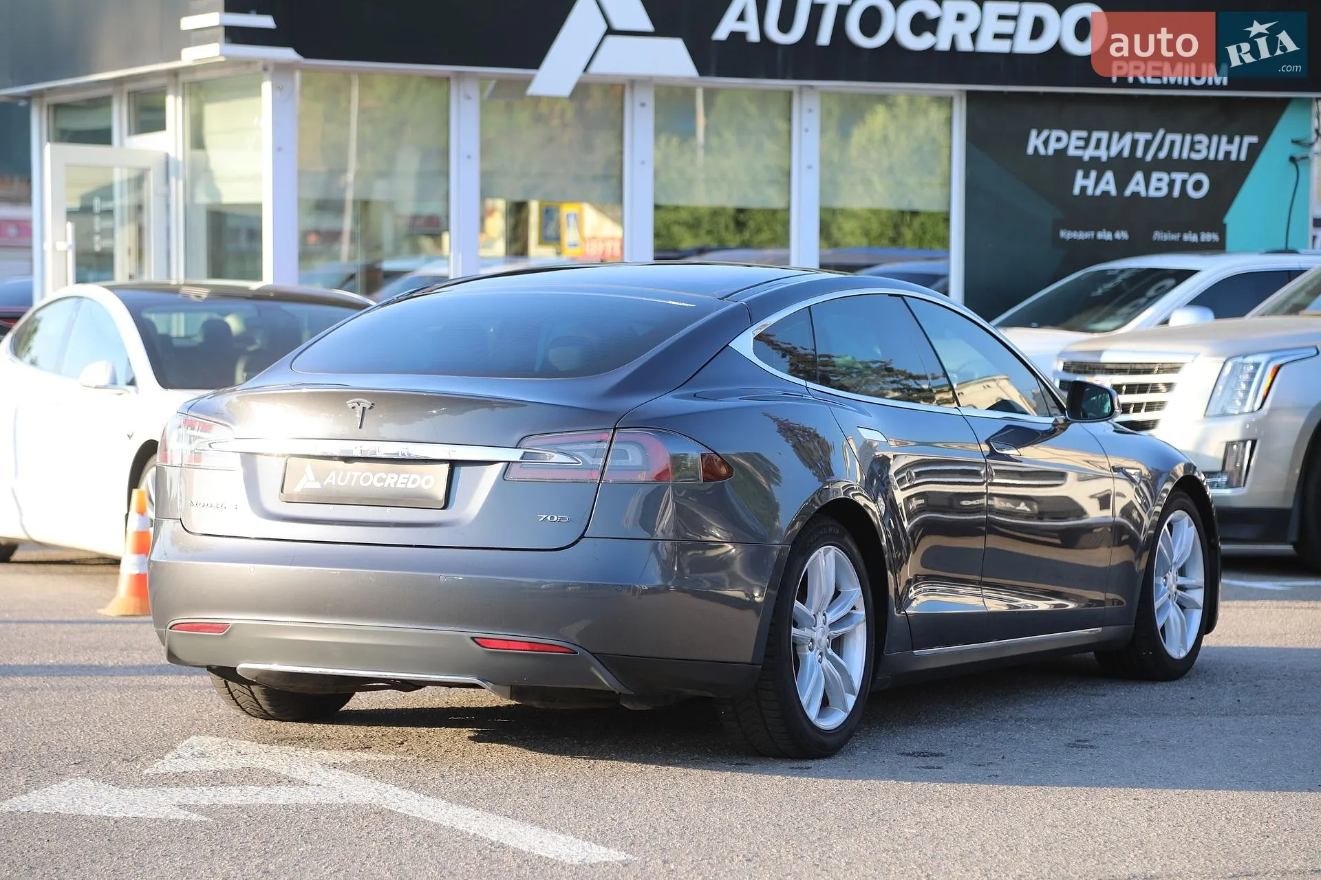 2015 Tesla Model S - мініатюра 6