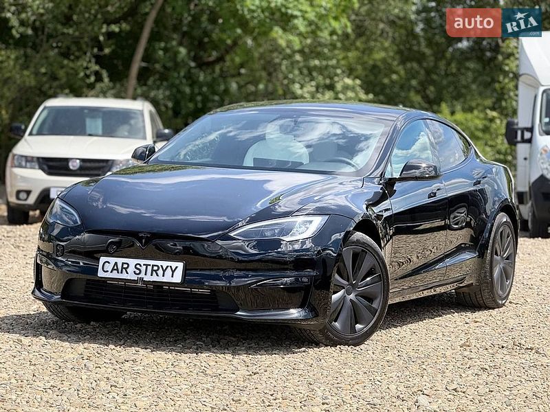 Tesla Model S 2023