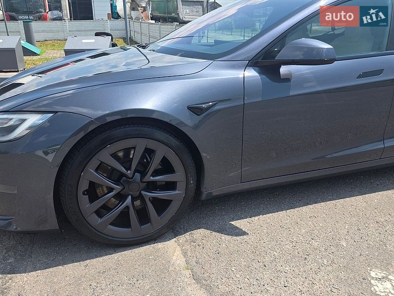 Лифтбек Tesla Model S 2021 в Киеве