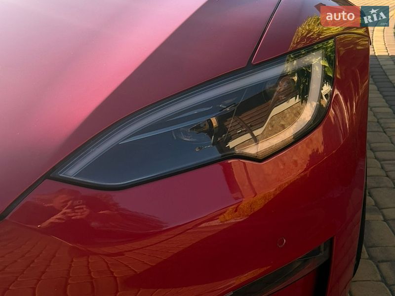 Лифтбек Tesla Model S 2022 в Виннице