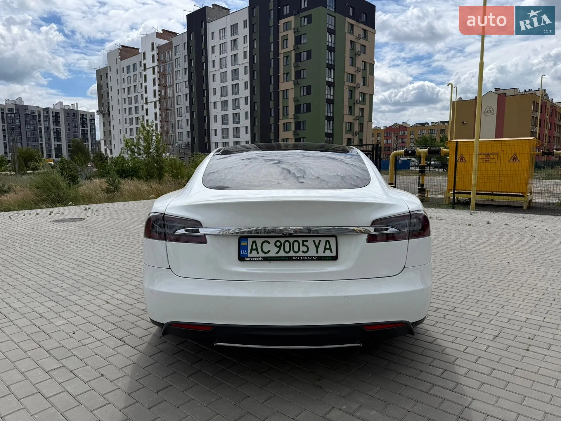 2016 Tesla Model S - мініатюра 9