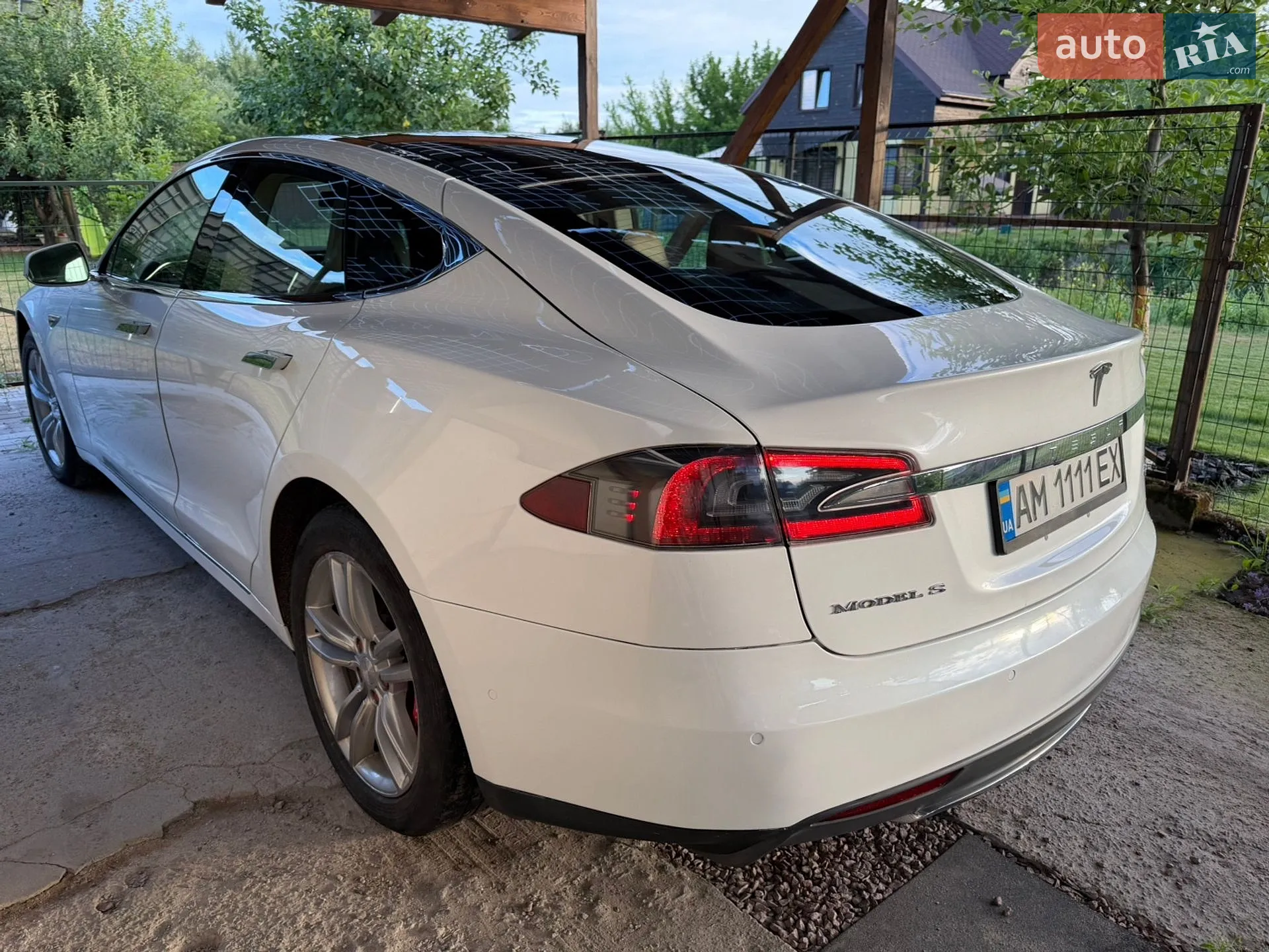 2015 Tesla Model S - мініатюра 3