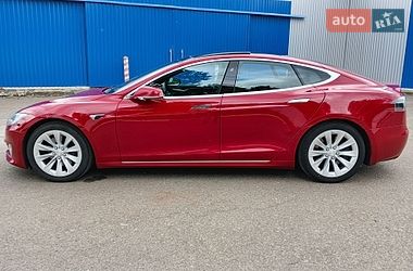Ліфтбек Tesla Model S 2017 в Києві