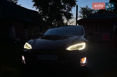 Лифтбек Tesla Model S 2014 в Виннице