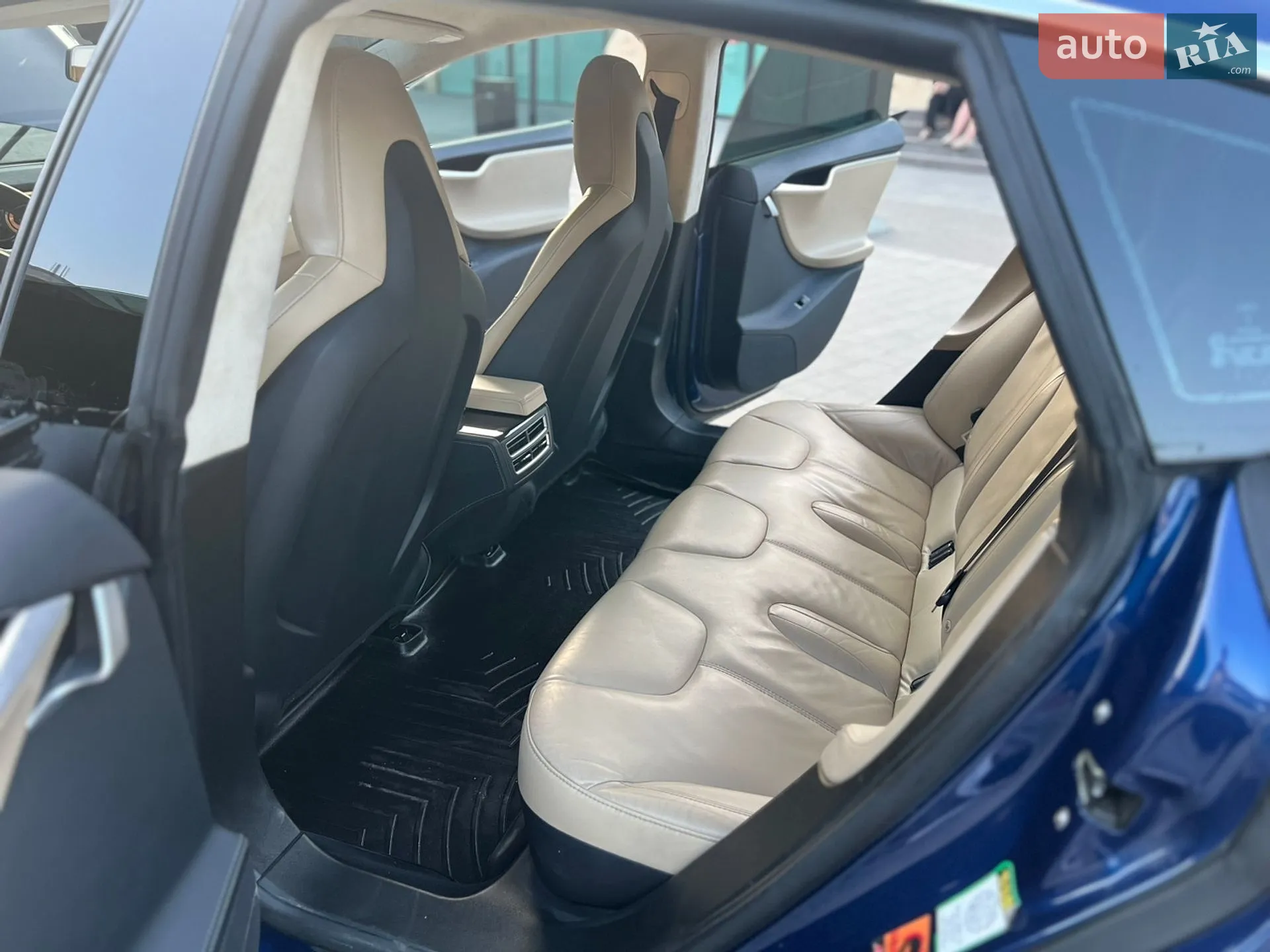 2015 Tesla Model S - мініатюра 15