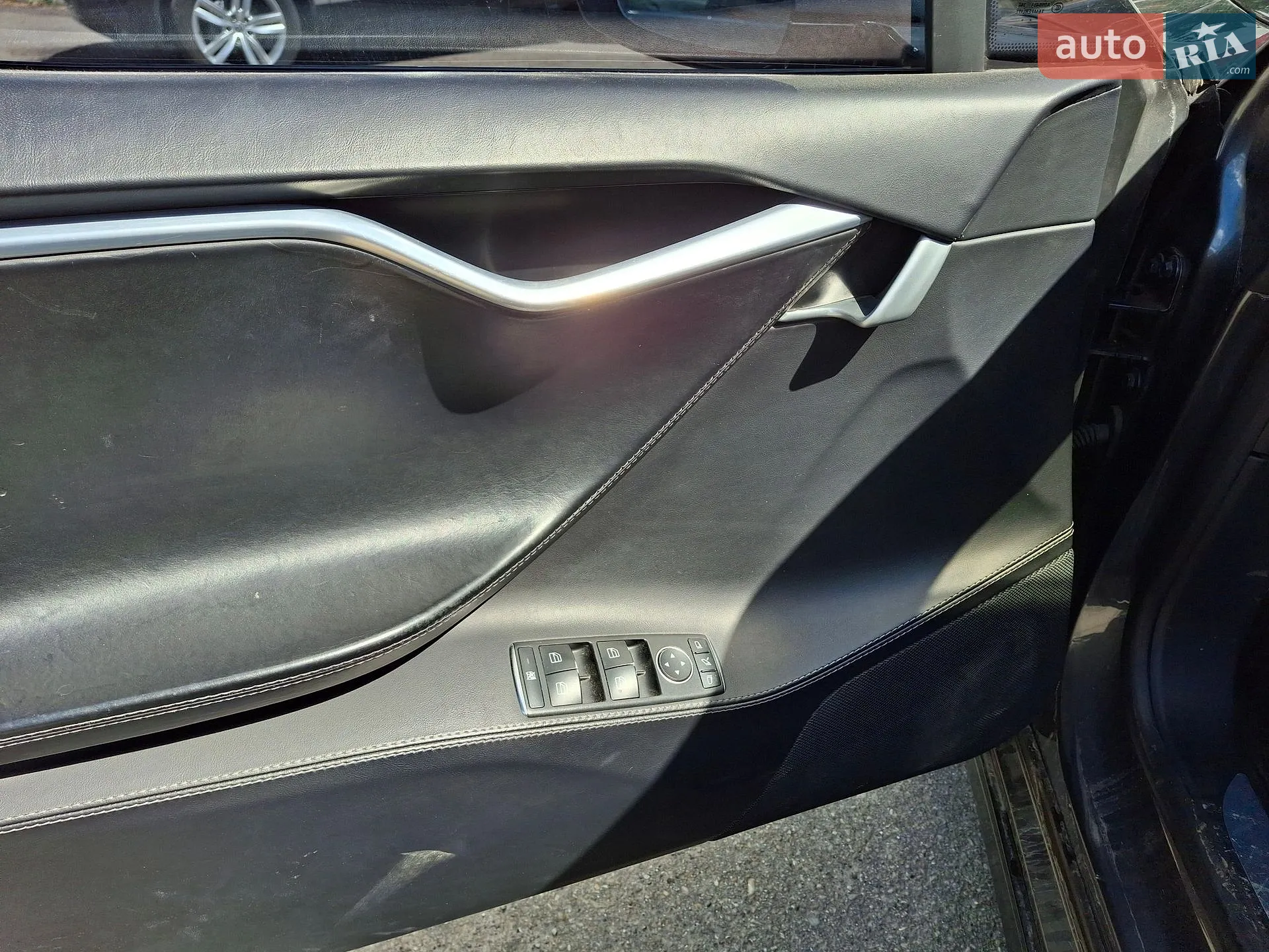 2016 Tesla Model S - мініатюра 8